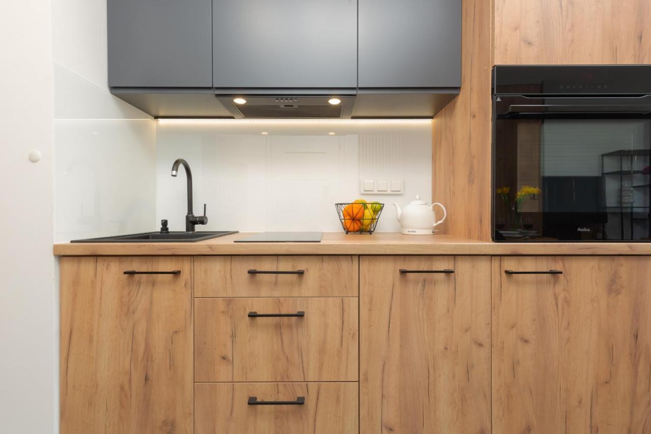 Warsaw Praga Kokoryczki Apartments With Parking By Noclegi Renters Exterior photo