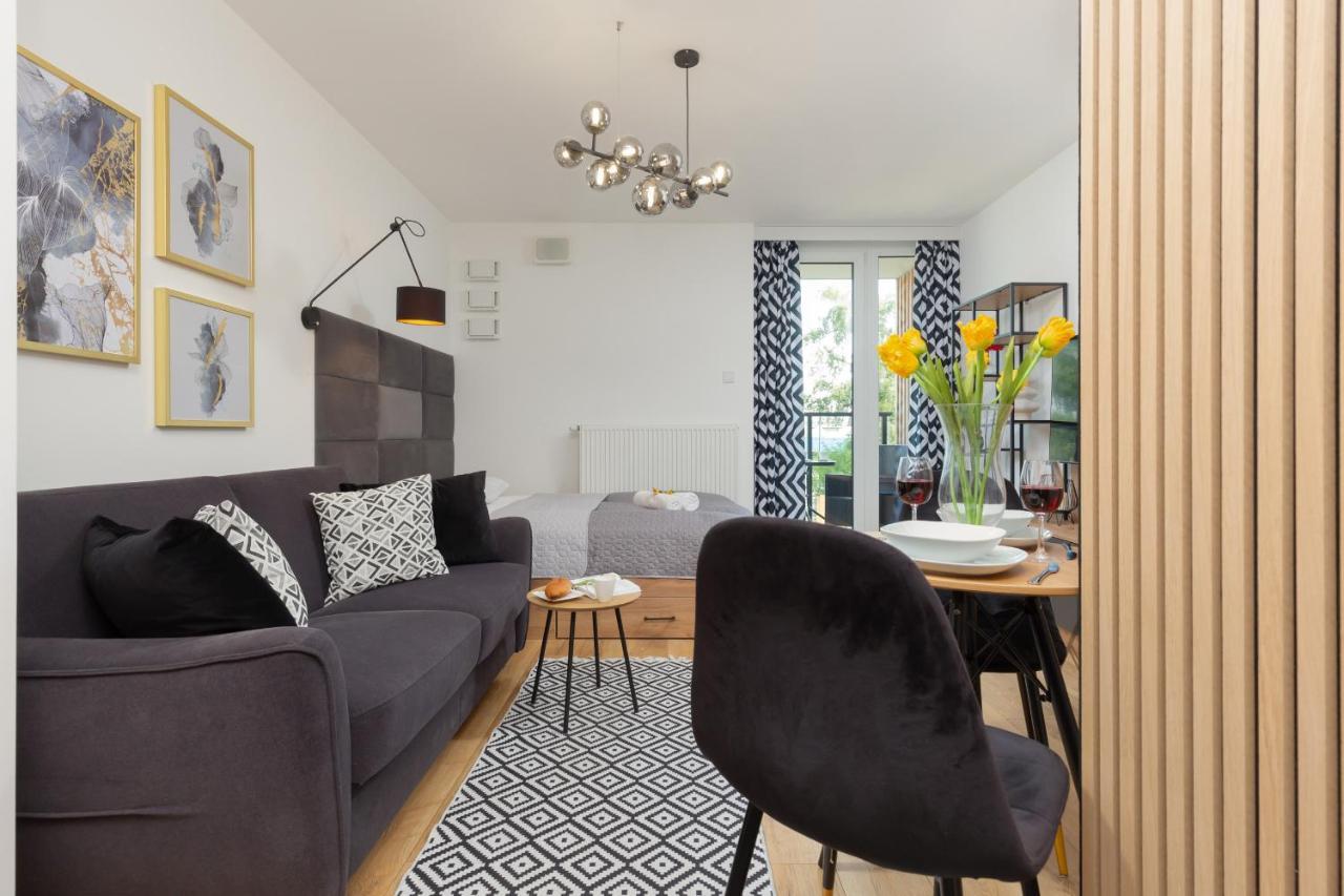 Warsaw Praga Kokoryczki Apartments With Parking By Noclegi Renters Exterior photo
